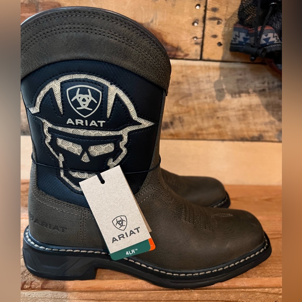 Ariat Unisex Youth Workhog XT VentTEK Western Boots - Kids size 3